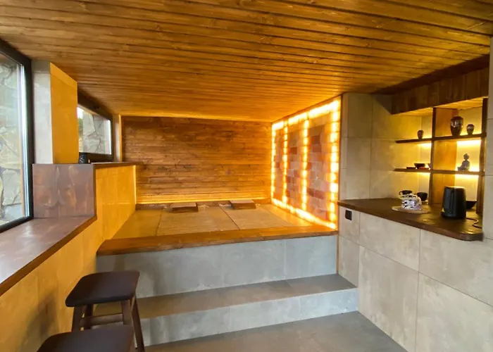 Agora Hotel