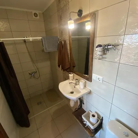 Agora Hotel *