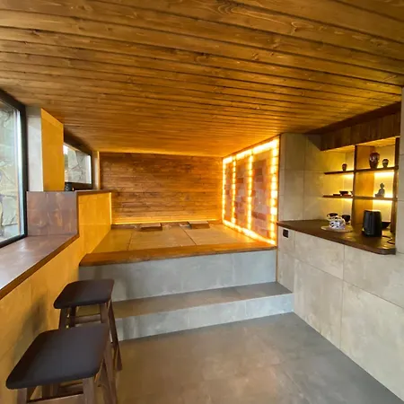 Agora Hotel