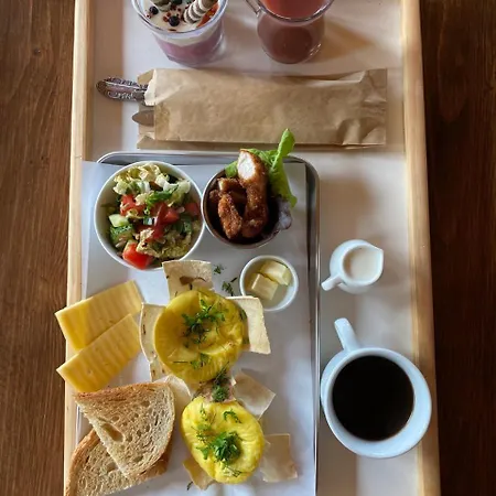 Agora Hotel *